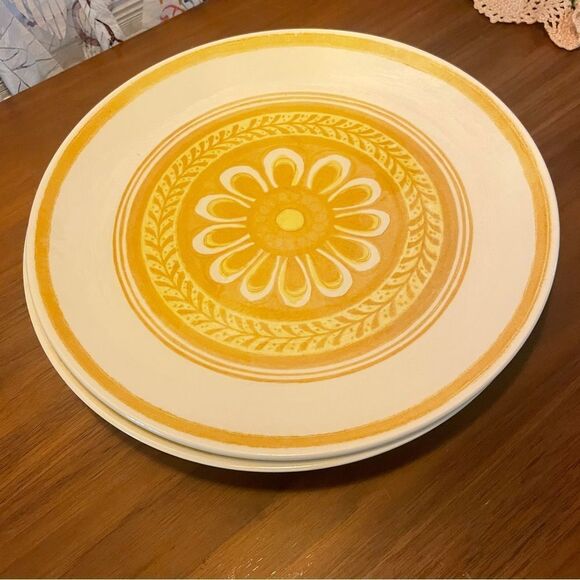 Set of 2 Cavalier Stoneware Dinner Plates - Picture 4 of 5